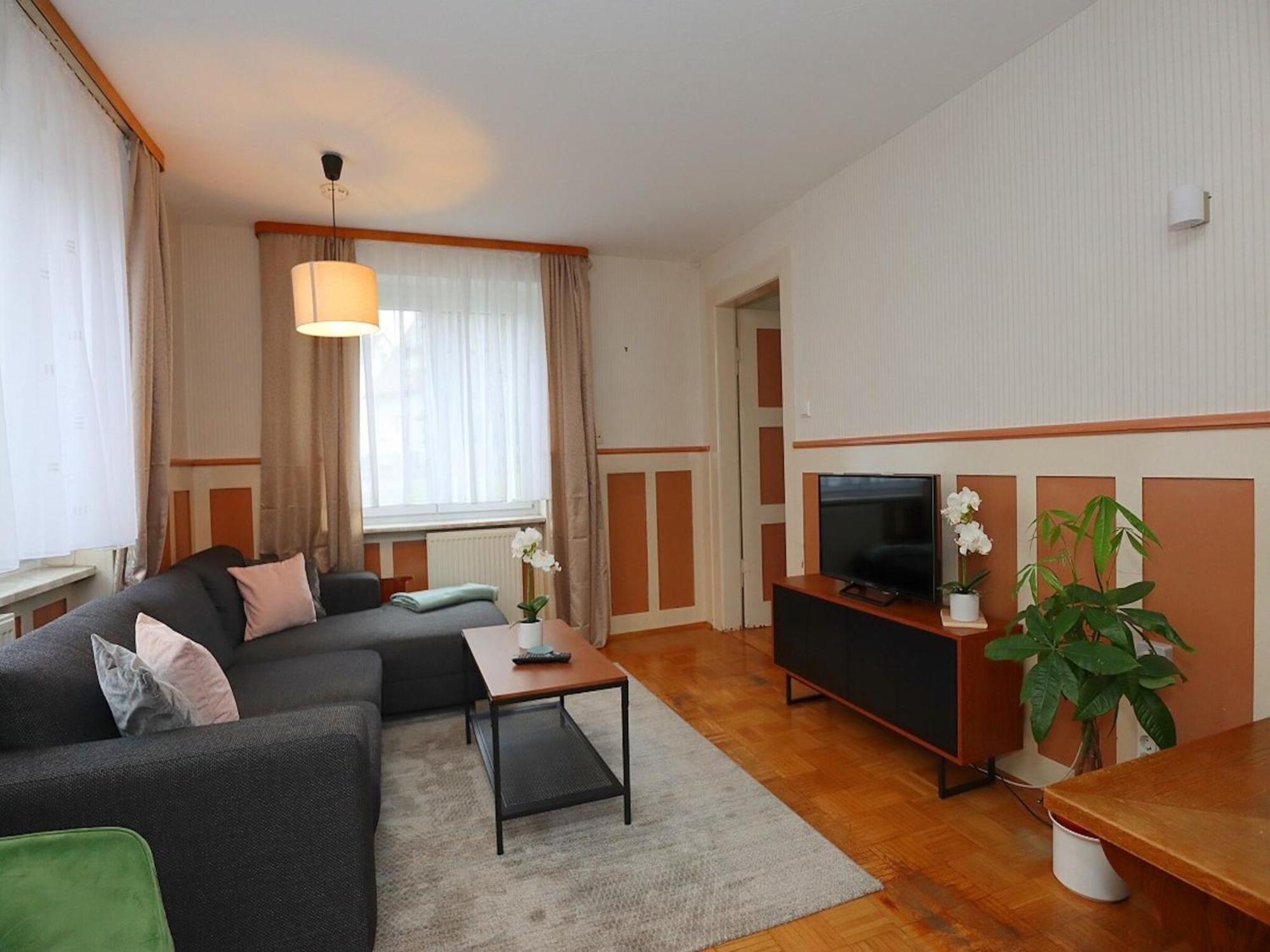 Cozy Apartment In Schwenningen With Garden Villingen-Schwenningen Exterior photo